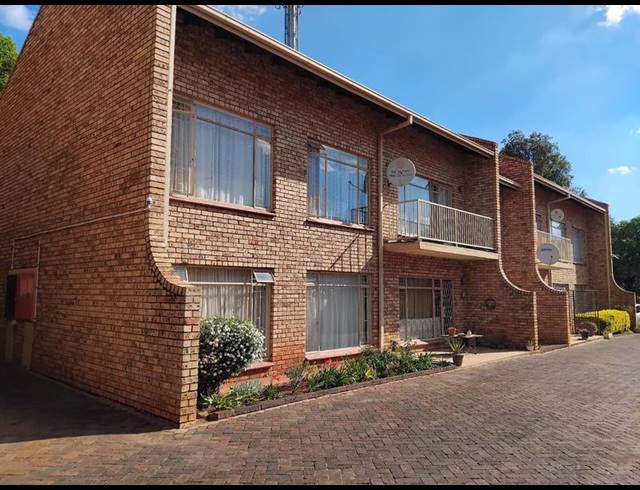 3 BEDROOM PROPERTY TO RENT IN BAILLIE PARK